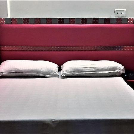 Hotel Kwality New Delhi Eksteriør bilde