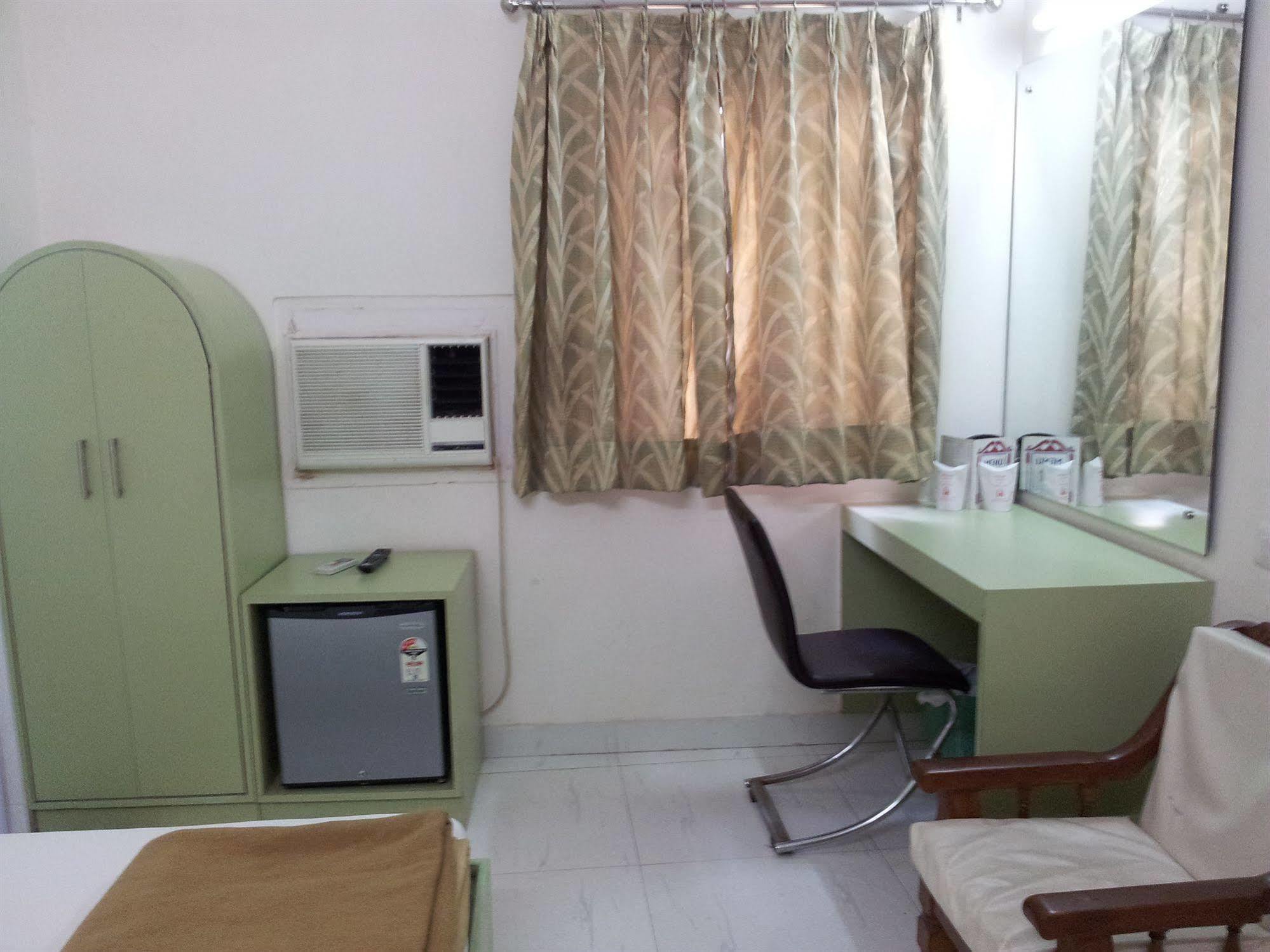 Hotel Kwality New Delhi Eksteriør bilde