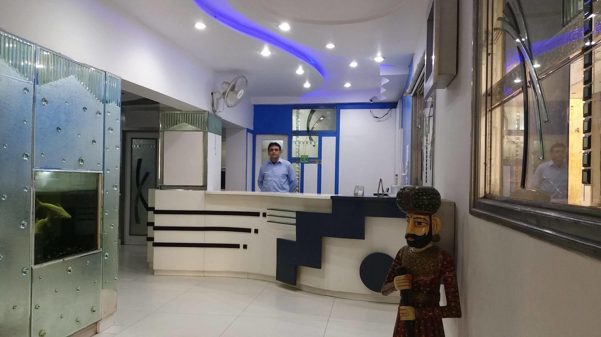 Hotel Kwality New Delhi Eksteriør bilde